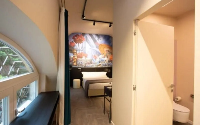 Theatrum Rooms and Apartments