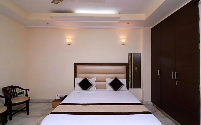 South Paradise by OYO Rooms