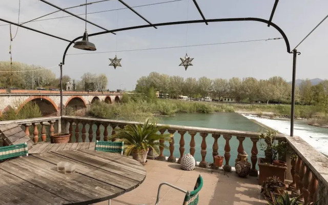 The Artist Riverside Atelier