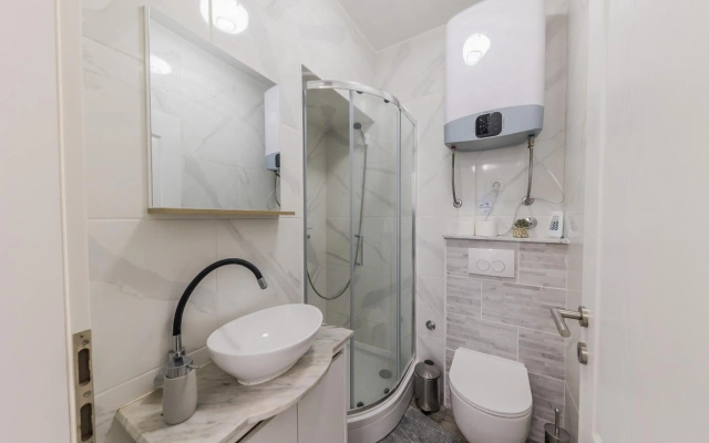 A1 - Spacious apt on the Seafront With Terrace