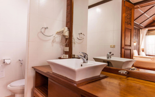 Coco Palm Beach Resort