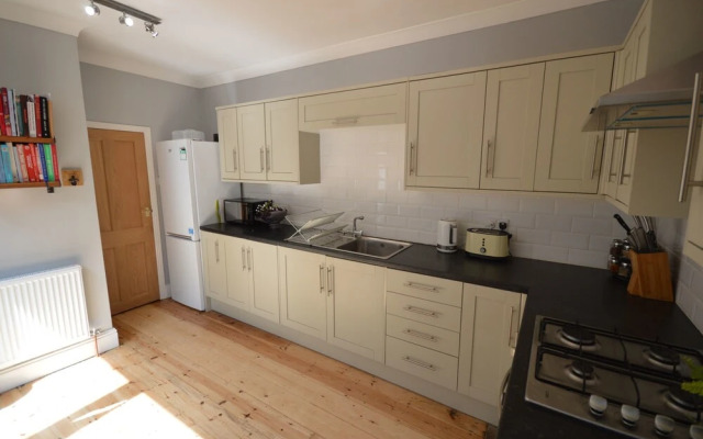 Modern 3 Bedroom Home Near Bedminster