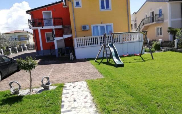 Radmani Apartments