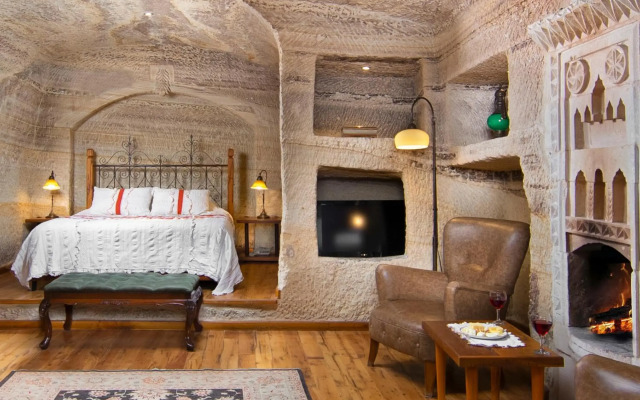 Terra Cave Hotel