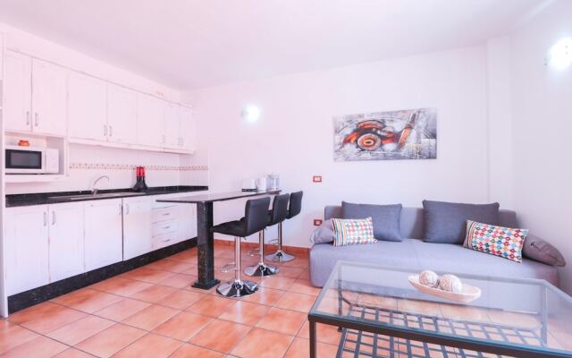 Mogan Apartment Near the Beach