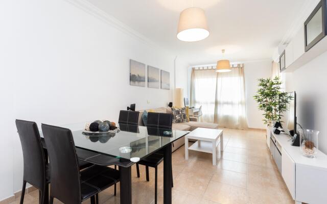 Home2Book Beautiful Duplex Parque La Reina + Wifi