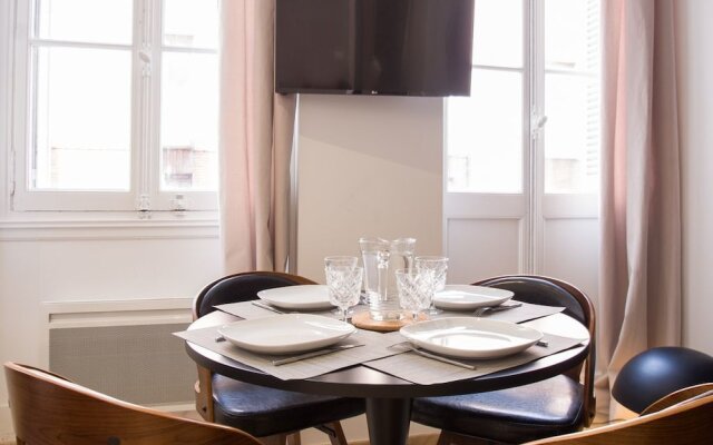 L'iris - Le charme de l'ancien