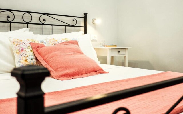 Renewed, Spacious Flat/6 Guests/termini Station