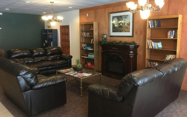 Cascades Inn - фото 2