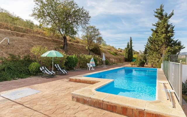 Delightful Mansion in Huétor-Tájar near Sea
