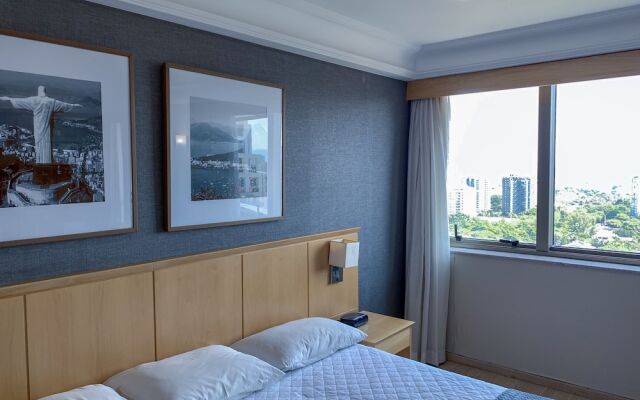 Flat With Services and Pool - Barra