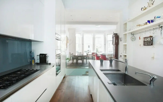 Courtfield Road II by Onefinestay