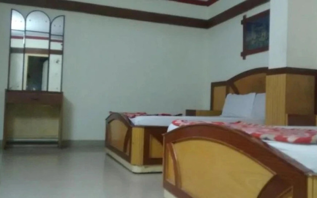 Goroomgo Central Afia Residency chennai