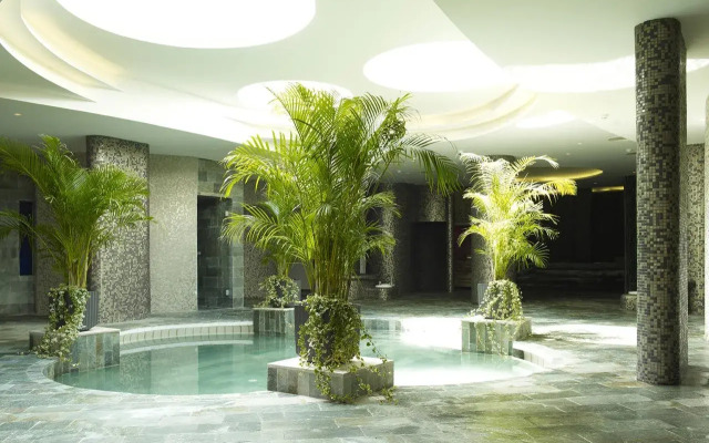 Sunrise Pearl Hotel & Spa