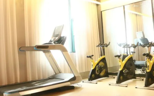 Weiwan Hotel (Xinzheng Henan Institute of Industry and Trade Shawoli Subway Station) – Sports – Zhengzhou