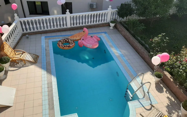 На Целинной