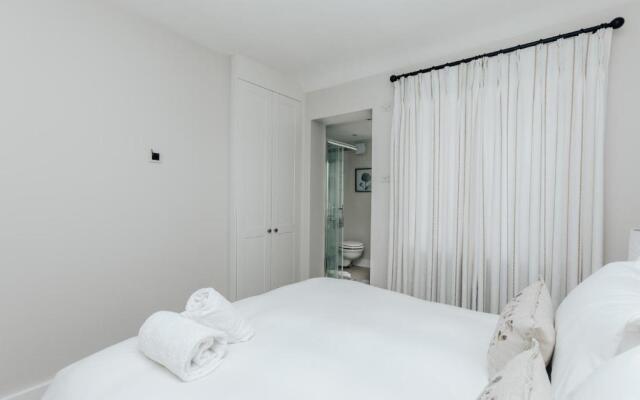 The Dragonfly - Central 2 bedroom house