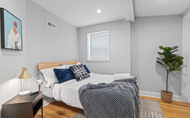 Modern & Comfy - 5* - Location Game Room