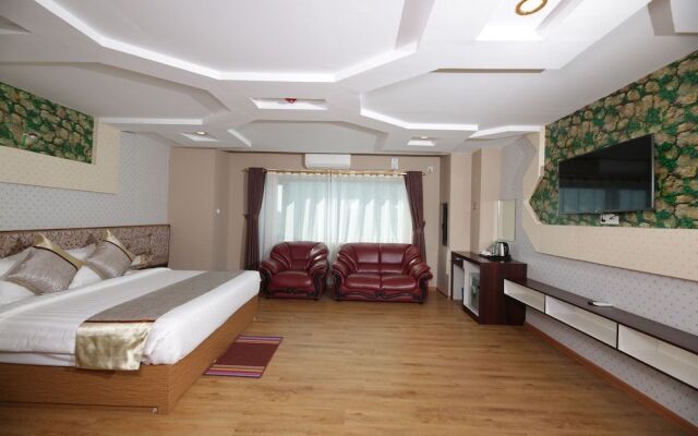 H Plus Hotel Yangon
