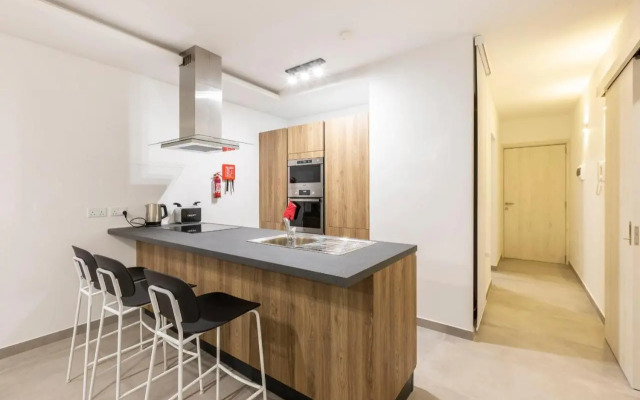 Gzira Suite 7-hosted by Sweetstay