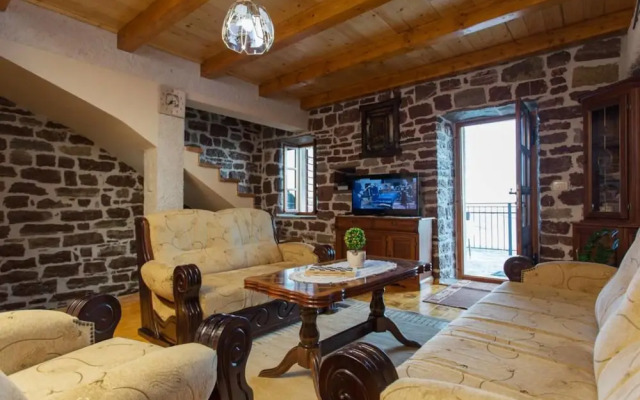 Old Stone House Villas