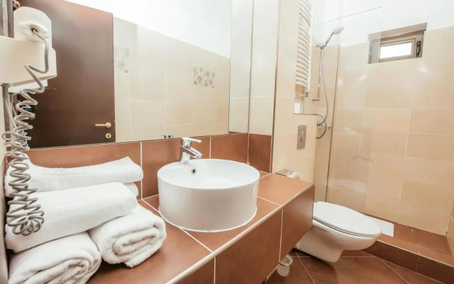 C Pub & Accommodation