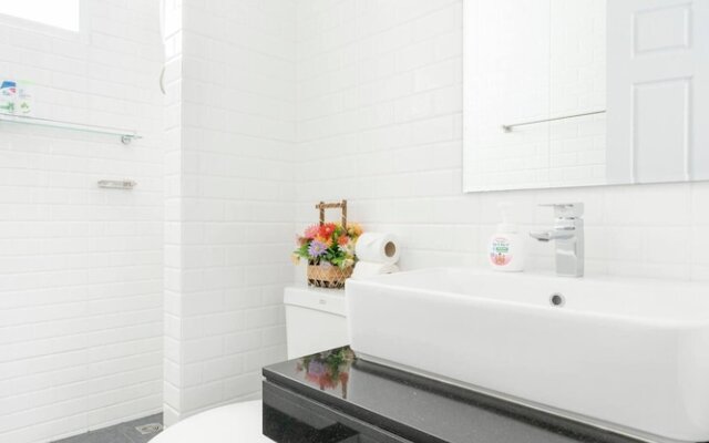 Charming Studio Suite - Private Washer