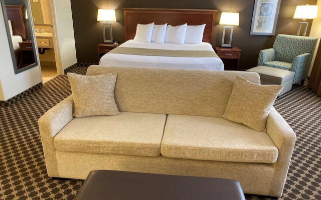 Best Western Strathmore Inn