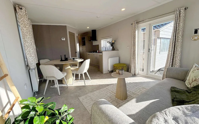 Inviting Hollum Chalet Near Golf Course