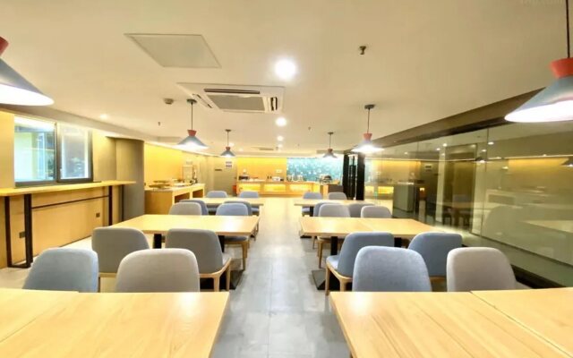 Home Inn Neo (Fuzhou Wuyi Square, Nanmendou Metro Station)