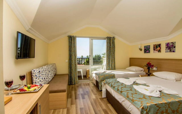 Magic Tulip Hotel