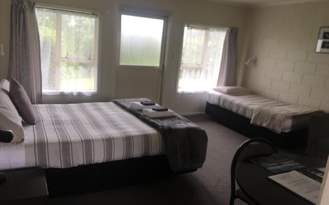 252 Beachside Motels & Holiday Park