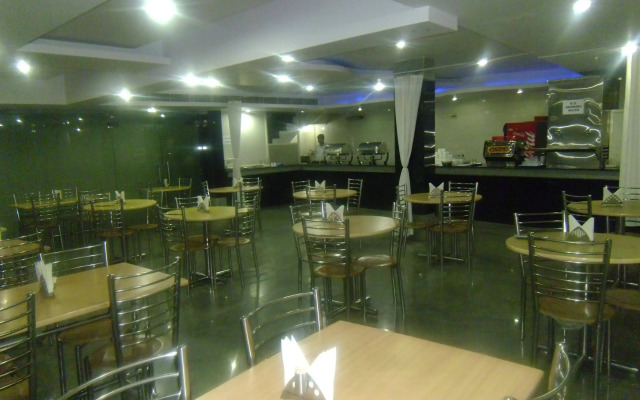 Hotel Vishal Residency, Mahipalpur Near IGI Delhi Airport