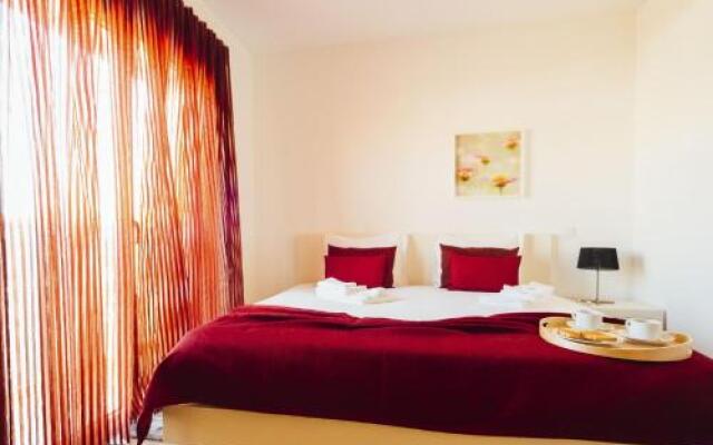 Carmona Holiday Apartments