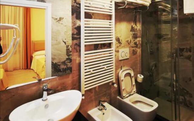 Отель Metropoli