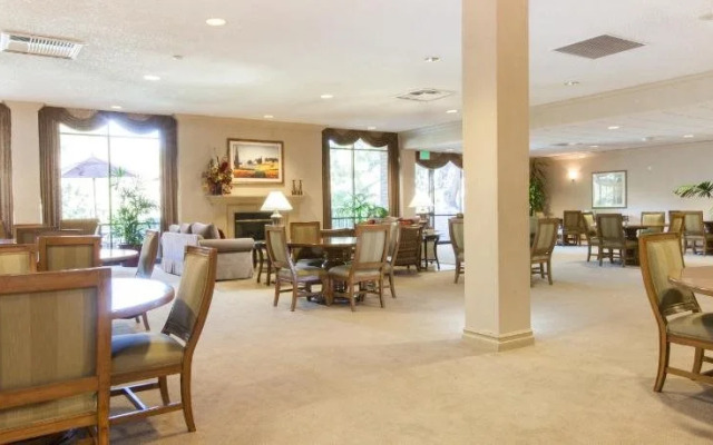 Oakwood at Toluca Hills Apartments by Avalon