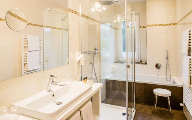 Отель Villa Bavaria & Residenz Palma