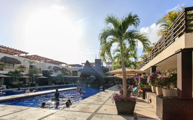 Aldea Thai 2227 2 Bedrooms by RedAwning