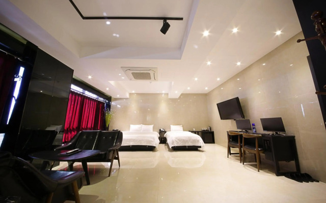 Hotel Almond Busan Station