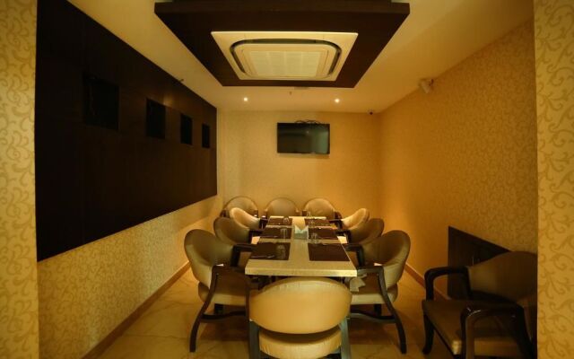OYO 1566 Hotel Kranthi's Innotel
