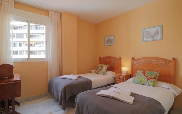 Nogalera 2 Bedroom Retro Apartment