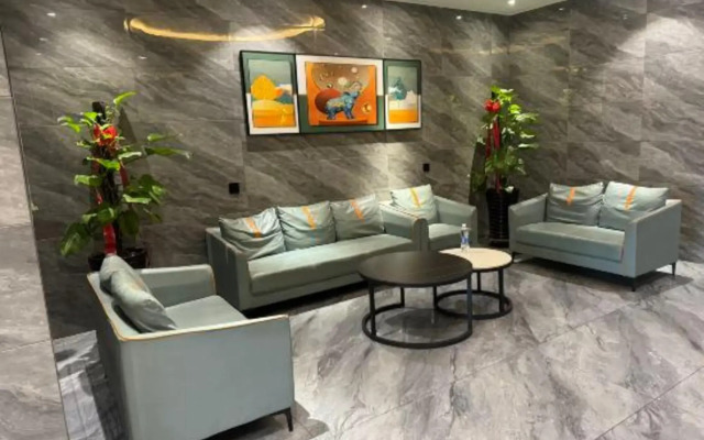 Yilan Boutique Hotel (Wangjialiang Subway Station Nanhu North Road Subway Station)