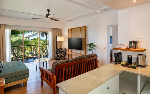 OUTRIGGER Fiji Beach Resort