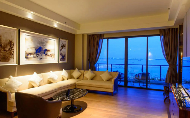 Forest City Marina Hotel