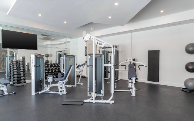 Cambria Hotel Waco Univ Riverfront