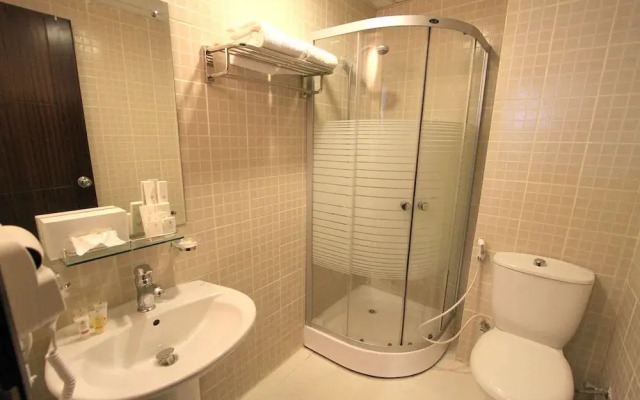 Al Refa Al Aziziyah Hotel