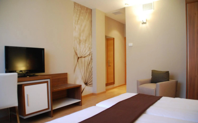 Hotel Golden Barcelona