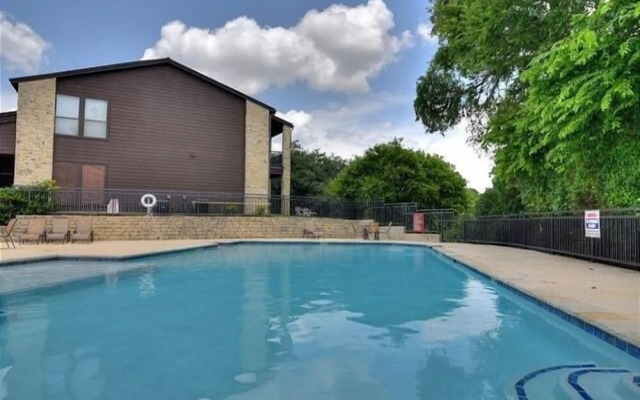 Delroy Curly Ray s Comal Condo