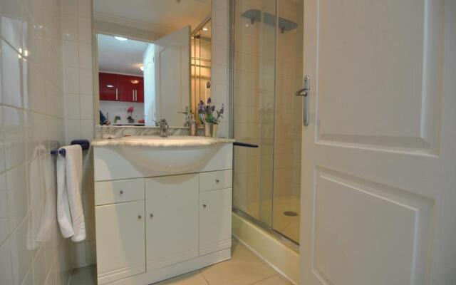 RNET - Rhc - 2101 - Rosas Holiday Center