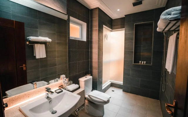 Sokchea Kampot Hotel